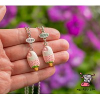 Кулон для друзей "Best Buds. Малиновое мороженое". Цена за набор 